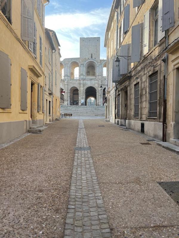 La Confidentielle Centre Ville Arles Terrasse Kültér fotó